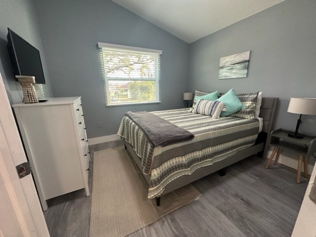 3 or 4 Night Stay for a Short Term Rental Minutes from Nokomis Beach - Image 3